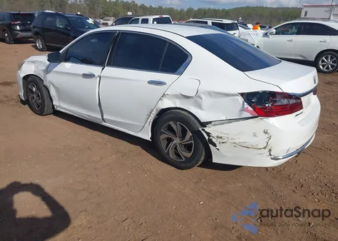 2017 Honda Accord Lx z USA, uszkodzony, nr VIN 1HGCR2F3XHA174469